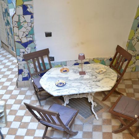 Residenza Suor Orsola Bed and Breakfast Napels Buitenkant foto