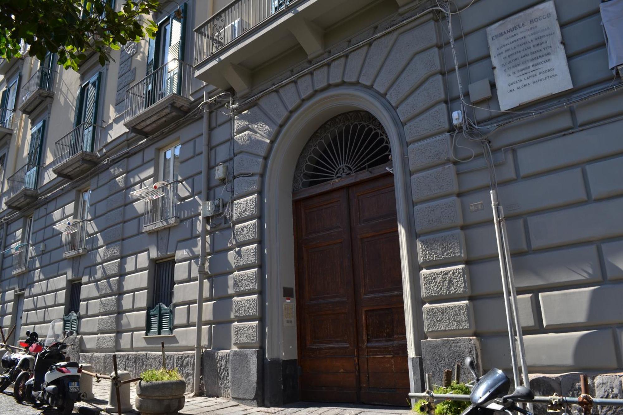 Residenza Suor Orsola Bed and Breakfast Napels Buitenkant foto